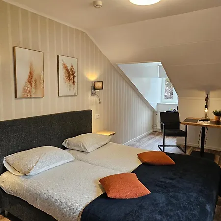 Vouwere ホテル 3*